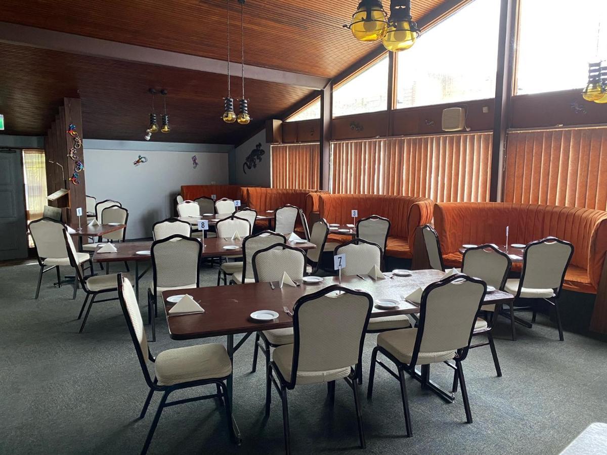 Gateway Motor Inn Narrandera Exterior photo